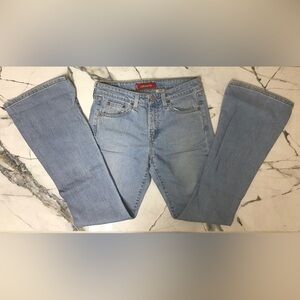 Levi’s 519 - Size 7 Long